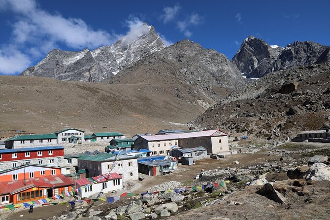 12 Days Everest Base Camp Trek - Dingboche rest day, Nagarjuna Hill, and learning how to handle 4,400m+