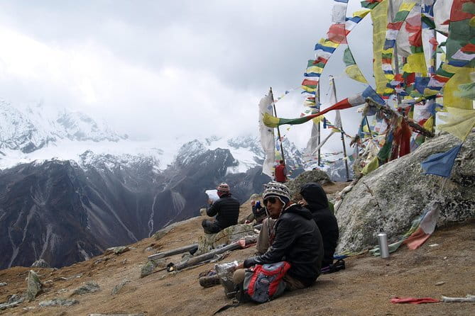 Annapurna Base Camp Trek - Deurali to Machhapuchhre Base Camp: where the mountains start feeling close