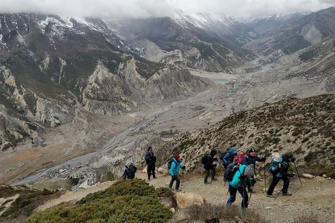 Annapurna Circuit Trek - Early trekking days: Syange to Dharapani to Chame