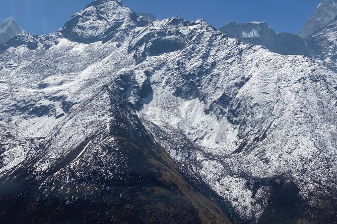Everest Base Camp Helicopter Tour - Comfort and safety: weight limits, medical kits, and cold-weather planning