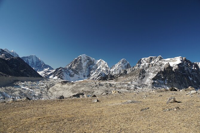 Everest Base Camp Helicopter Tour landing at Everest View Hotel - What You See on the Ground and From the Air: Photos, Kalapathar, and Your Best Angles