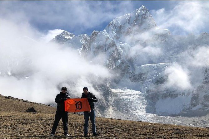 Everest Helicopter Tour from Kathmandu with Landing for Breakfast - Everest Base Camp Flyover and Kalapattar Landing at 5,545m