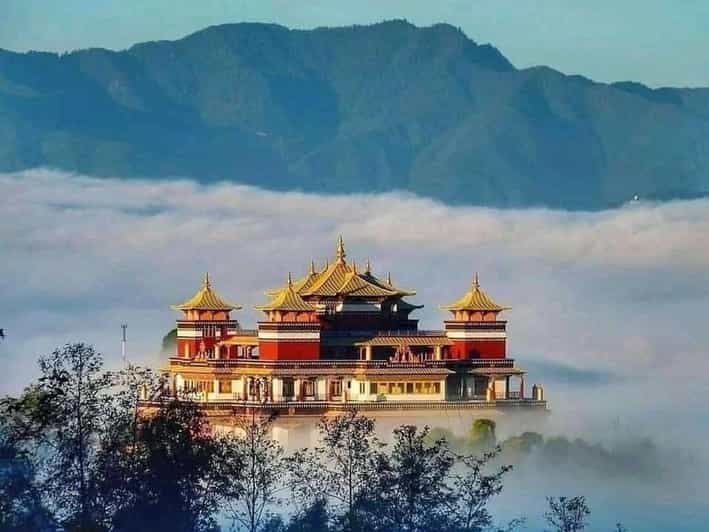 From Kathmandu: 2 Stupas and Kopan Monastery Spiritual Tour - Step one: Jamchen Vijaya Stupa for quiet focus