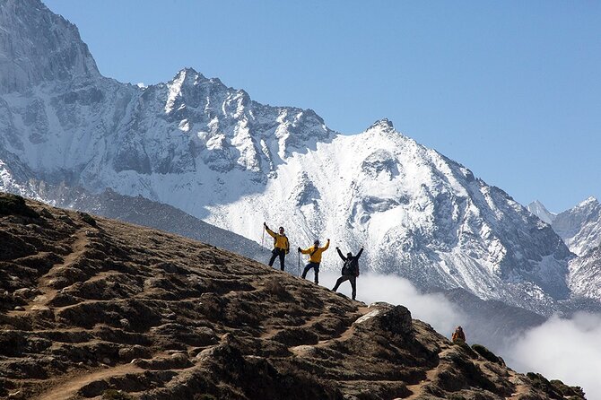 From Kathmandu: Private 14-Day Everest Base Camp Trek - Lodges, meals, and the down-gear advantage