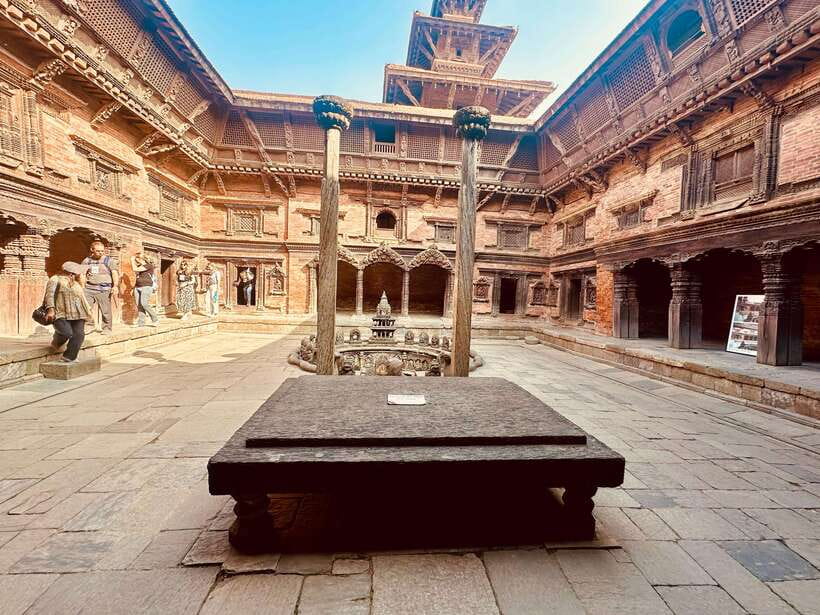 Kathmandu: 7 UNESCO Sites Tour in 1 Day (Private Tour) - Boudhanath Stupa: Circumambulation, Lunch Stop, and Arts Market