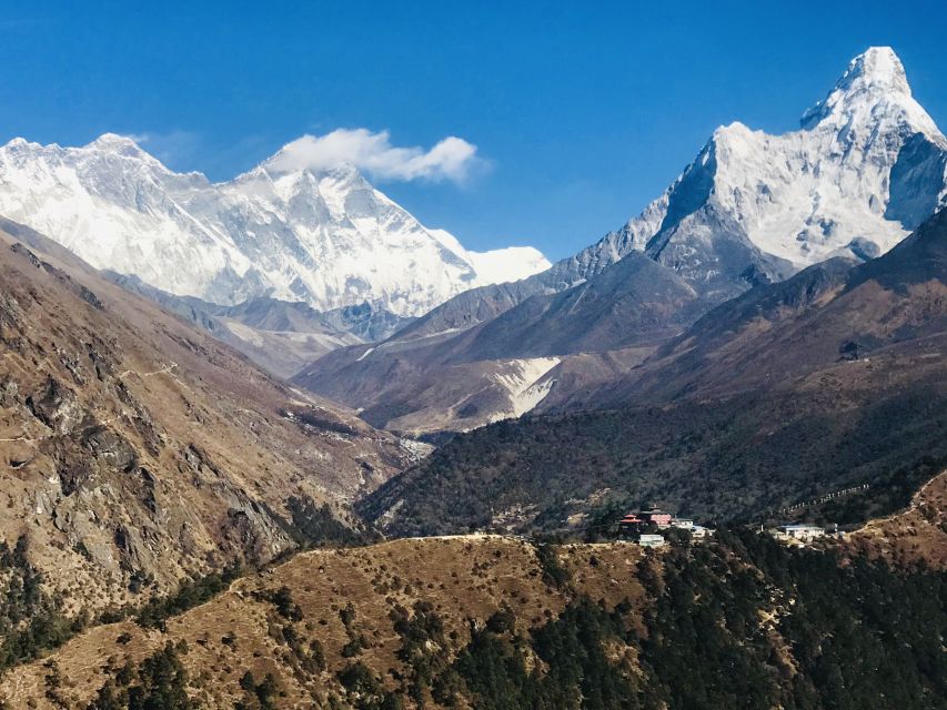 Kathmandu: Everest Base Camp Helicopter Tour - From Tribhuvan Airport to Lukla: the first altitude reality check