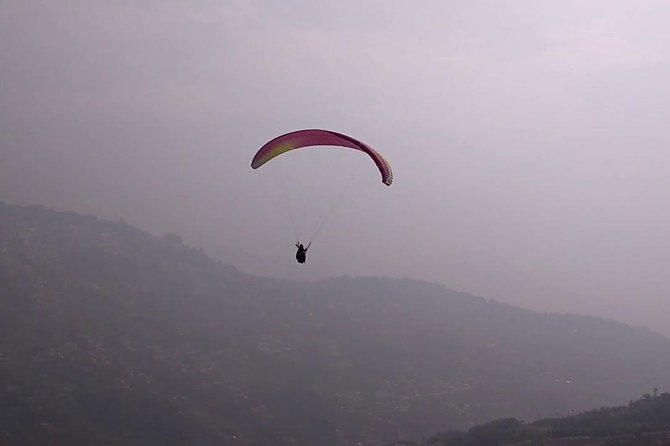 Kathmandu Paragliding - Pilots, Takeoff, and Practical Safety Notes