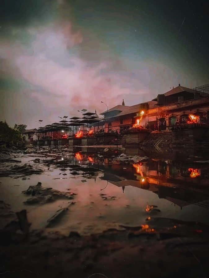Kathmandu: Pashupatinath Aarati & Cremation Evening Tour - Open-air cremation viewing, with context and expectations set