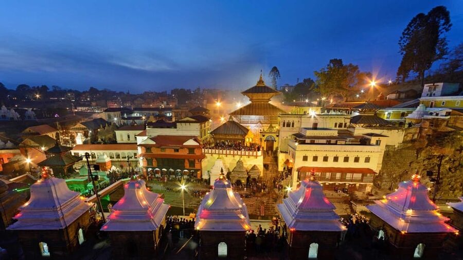 Kathmandu: Pashupatinath Temple Aarti Night Tour - Guide Stories That Turn a Temple Visit Into Real Understanding