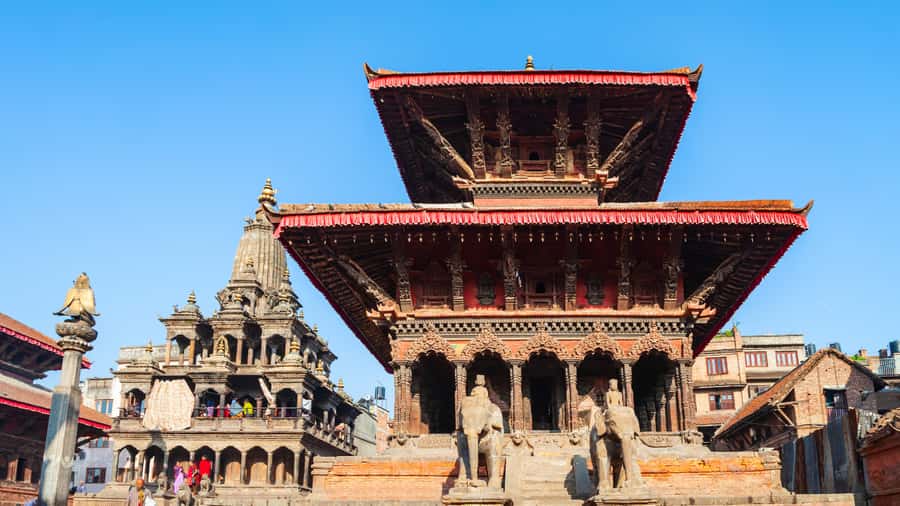 Kathmandu: Private Patan and Bhaktapur Sightseeing Tour - Bhaktapur Durbar Square: medieval mood, iconic temples, and gates