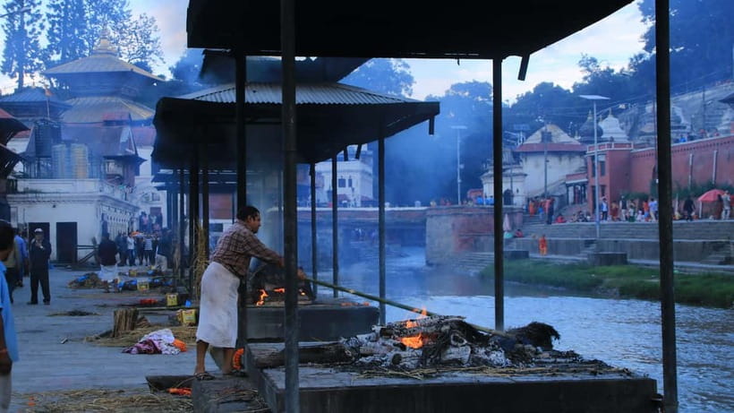 Katmandu: Pashupatinath Open Cremation & Evening Aarati - Who this is best for, and who should skip it