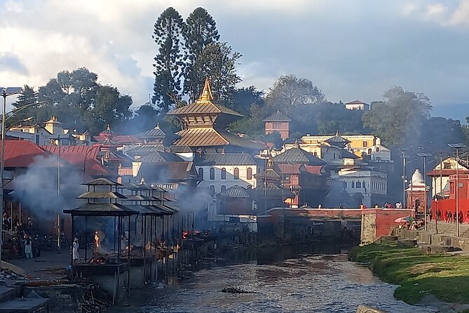 Life and spirituality tour of Kathmandu - Stop 1: Kathmandu Durbar Square and the power of hidden courtyards