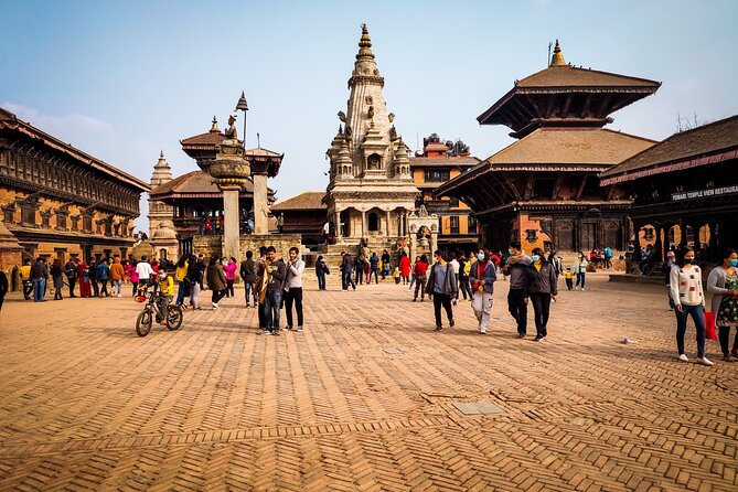 Nagarkot & Bhaktapur Private Tour - English-speaking guide: what it adds beyond facts