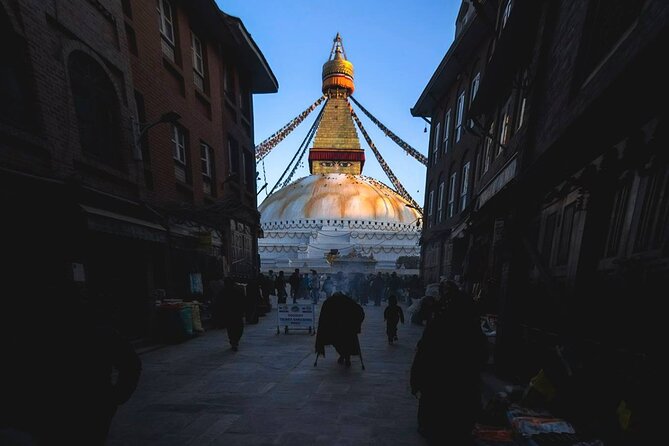 PashupatiNath and BoudhaNath - Private/Small Group - How the 3-hour small-group format works in Kathmandu