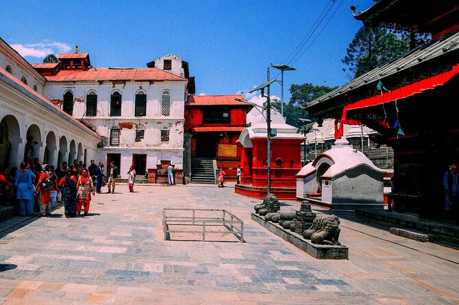 Pashupatinath Temple, Hindu Crematorium and Aarati in-depth Tour - Stop 2: The crematoria stop and the Hindu funeral process, explained in real time
