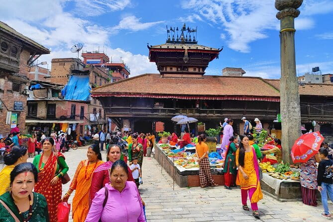 Private Full-Day Kathmandu All 7 UNESCO World Heritage Sites Tour - Changu Narayan and Boudhanath: an older temple stop, then stupa time