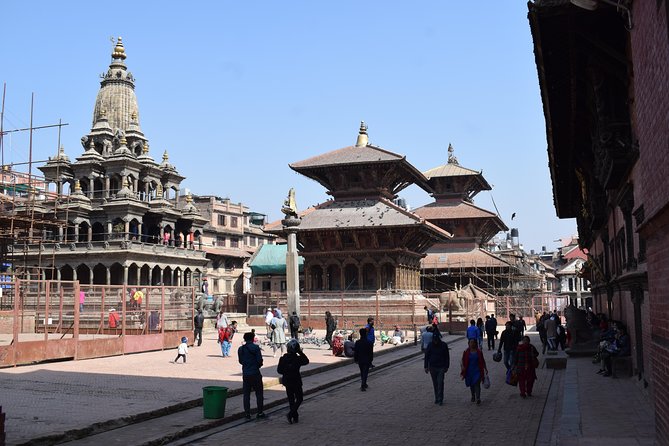 UNESCO Seven World Heritage Tour in Kathmandu - Swayambhunath Monkey Temple plus Amideva Buddha Park: first views, then big symbolism